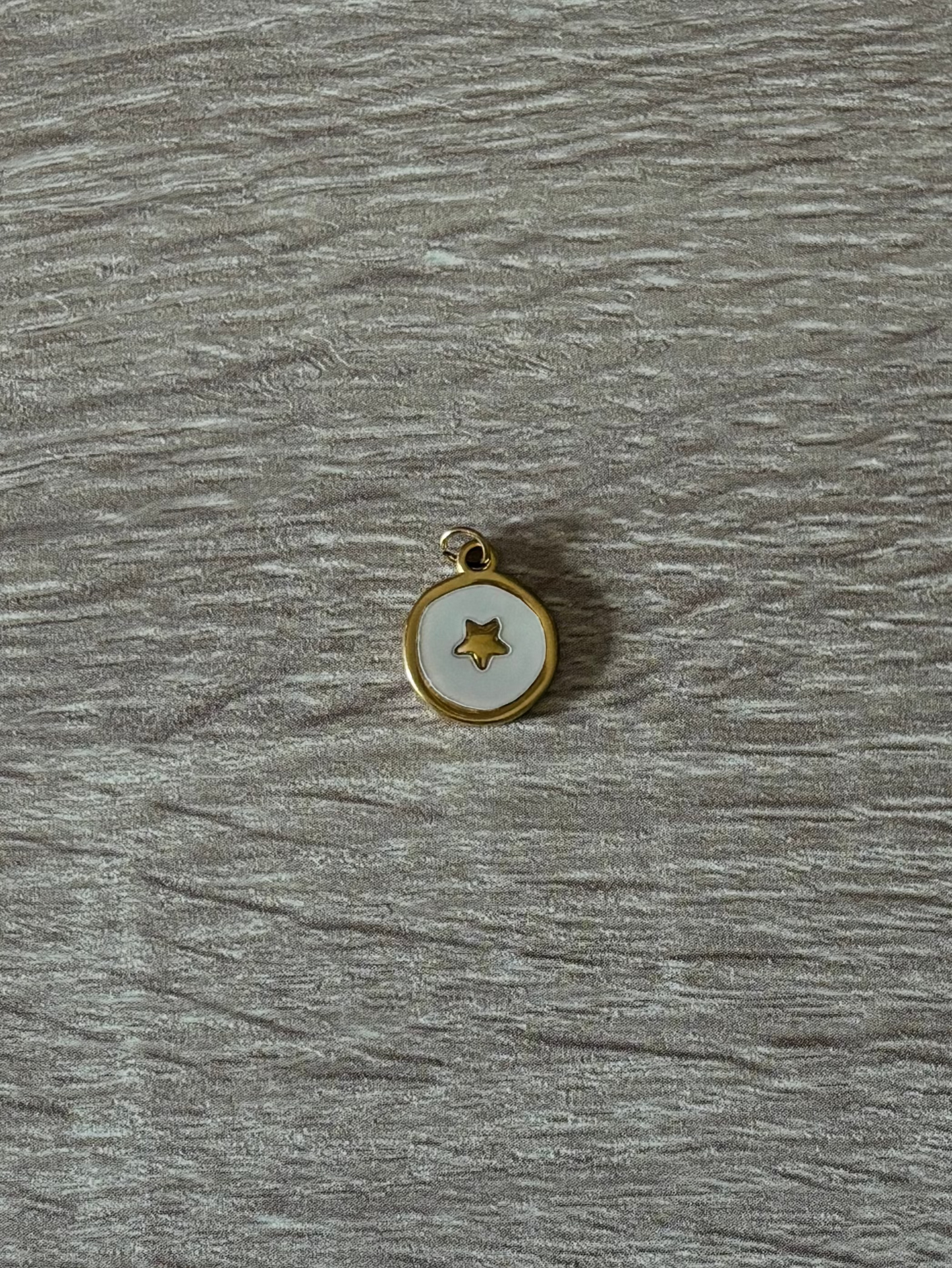 Charm médaillon étoile (nacré)