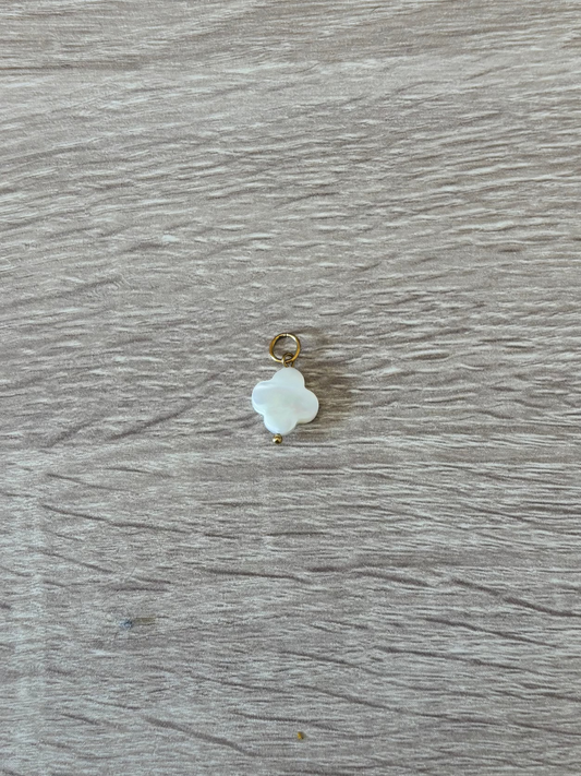 Charm trèfle blanc